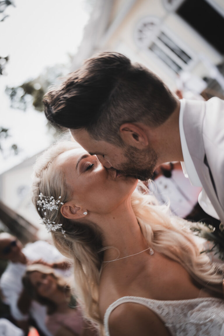 Hochzeitsfotograf Coburg - Hochzeit von Ani und Ben in der Roenau bei Rödental